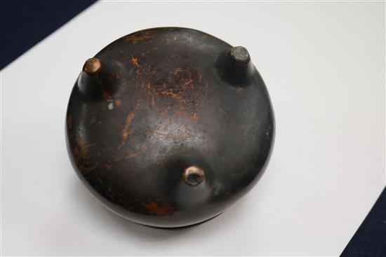 A Chinese bronze ding censer diameter 8cm height 7cm